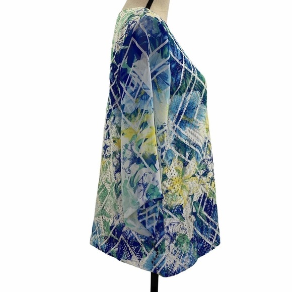 SHARKBITE Floral Multicolor 3/4 Sleeve Blouse - Picture 3 of 13